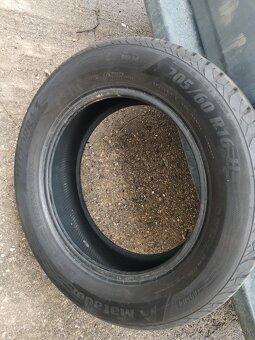 205/60 R16 - 3