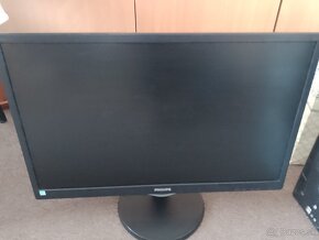 Používaný LCD monitor Philips 243V5L - 3