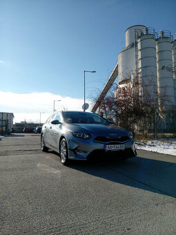 Kia Ceed SW 1.0 T-GDi GOLD + NAVI MY 2024 - 3