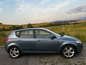 Predám KIA CEED 1.6 benzín - 3