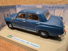 Mercedes Benz 180 Ponton 1:18 Revell - 3