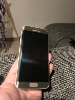 Samsung Galaxy S6 Edge gold - 3