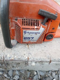 Predám Husqvarna 257 - 3