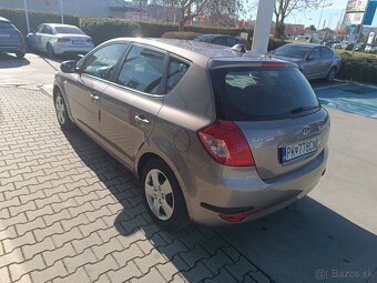 Kia Cee´d 1.4 CVVT EX - 3