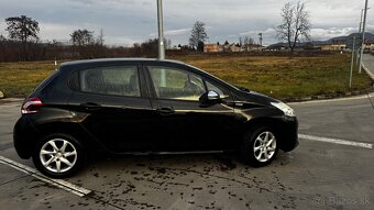 Peugeot 208 1.2 benzín - 3