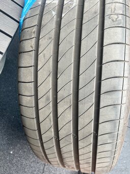 Michelin E-primacy T2 235/45 R18 - 3