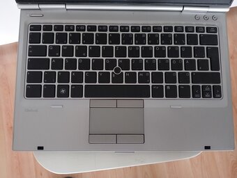 HP Elitebook 2560p , Intel core i5, 8gb ram , 256gb ssd - 3