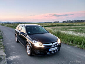 Opel Astra Caravan 1.7 CDTi Cosmo 92Kw 2007 M6 - 3