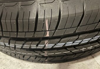 ORIGINÁL JEEP 5x127 R18, 7,5x18 ET44,45.255/70 R18 95% - 3