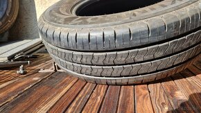 PNEU KUMHO 225 75 R16 C 121/120R - 3