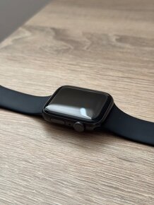 Apple Watch SE 44mm - 3