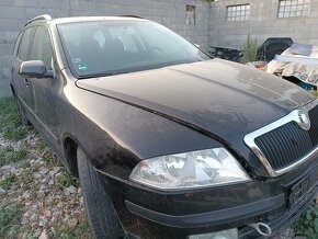 SKODA  OCTAVIA  COMBI 2  TDI 2L 103 KW - rozpredám - 3