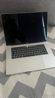 Macbook Pro 15” 2016 - 3