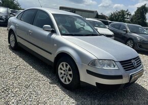 Volkswagen Passat 1,6 75kW Comfortline TAŽNÉ benzín manuál - 3