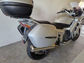 Yamaha FJR 1300 - 3