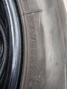 235/65R17 zimné - 3