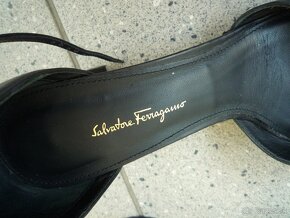 Krásne dámske lodičky SALVATORE FERRAGAMO -VEľ. 41 - 3