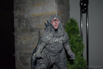 Figurka Godzilla LED podsvietenie - 3