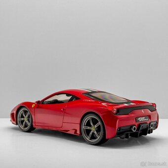 Ferrari 458 Speciale Bburago 1:18 - 3