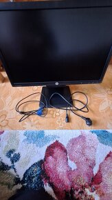 LCD monitor 24" - 3