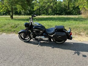 Suzuki Boulevard - 3