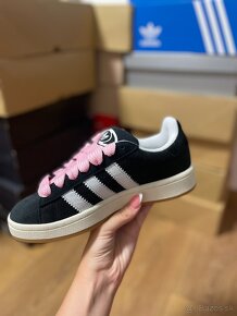 adidas Campus 00s Core Black + pink laces - 3