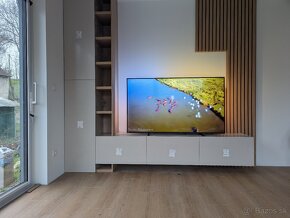 65 palcovy TV s podsvietením Ambilight Philips 65PUS8007 - 3