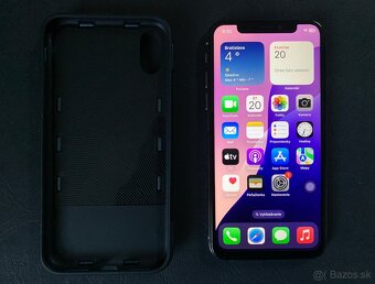 iPhone Xs  64GB - 3