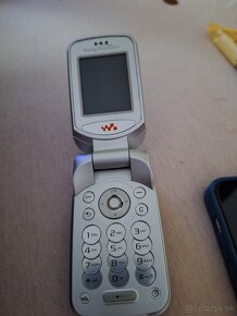 Sony Ericsson w300i - 3