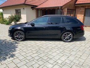 Škoda Octavia Combi 2.0 TDI DPF RS DSG - 3