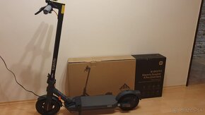 Xiaomi Electric Scooter 4 PRO 2nd Gen - 3