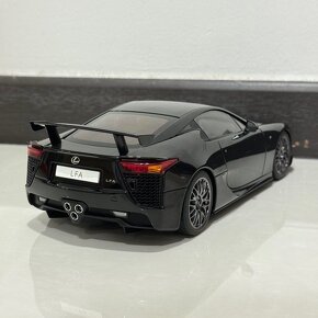 1:18 AutoArt Lexus LFA Nurburgring - 3