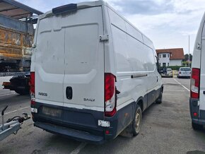 Iveco Daily 35S14, rok výroby 2021, 3místa - 3