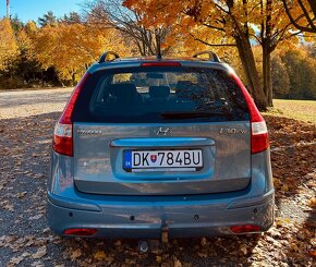 Hyundai i30 CW 1.4 benzín, 2010 - 3