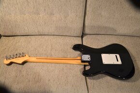 Fender Stratocaster USA Standard 2007 - 3