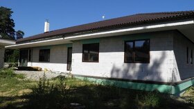 Moderný 4-iz. bungalov s dvojgarážou. - 3