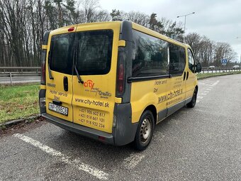 Renault Trafic Bus - 3