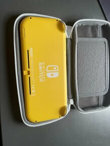 Nintendo Switch Lite Yellow - 3