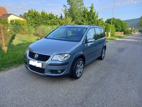 Volkswagen Touran Cross 2.0 TDi DSG CHAMPION - 3