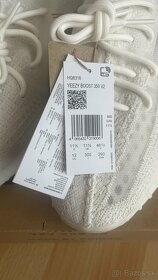 Predám Adidas Yeezy Boost 350 V2 Bone 46 2/3 - 3