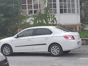 PEUGEOT 301 1.6benzín - 3