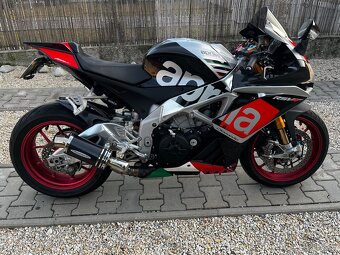 Aprilia RSV4 RF 2016 - 3