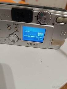 Sony Cyber-Shot DSCP-71 - 3