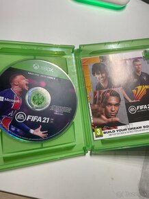 Fifa 21 na Xbox One a Xbox series X - 3