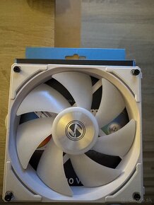 Lian Li UNI Fan AL 140 V2 Biely - 3