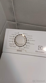 Práčka Electrolux s vrchnym plnením - 3