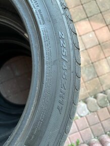 225/45r17 - 3