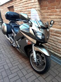 Yamaha FJR 1300 - 3