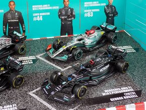 4 set MERCEDES BENZ AMG F1 – 1:43 Bburago - 3