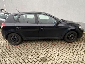 Kia ceed hatchback 1.6 CRDi - 3